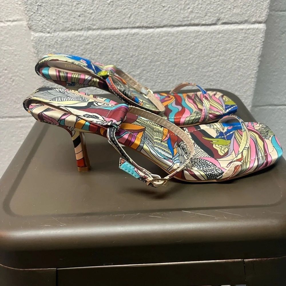 Miss Lola Colorful Patterned Sandals - Picture 2 of 7